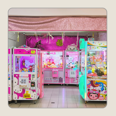 Store front of CLAW MACHINE